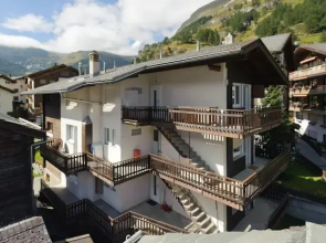 Chalet Aroleid
