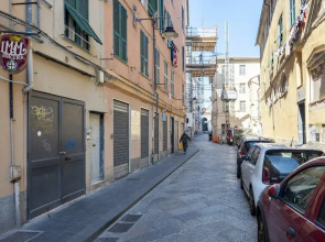 Charming Flat Next to Genoa s Aquarium