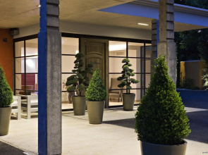 Best Western Plus Le Lavarin
