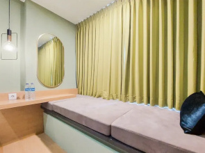 Good Deal And Homey Studio Collins Boulevard Apartment