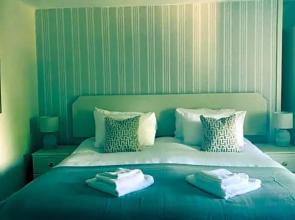 The Hand Hotel