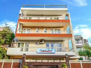Modern City Retreat 2bhk Paras Fortis Balcony