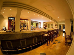 Mahaweli Reach Hotel