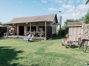 Woodlodge Luxe in Duynpark, Callanstoog