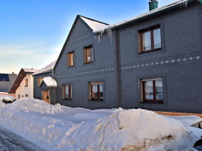 Pretty Apartment With Garden, Bbq, Deckchairs, Carport