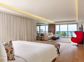 Double-Six Luxury Hotel