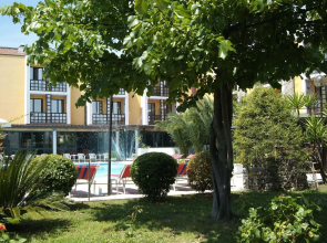 Hotel River Park