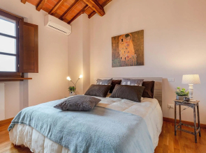 Kinzia Farmhouse Apartment