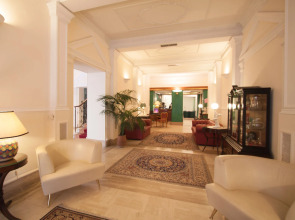 Laurentia Hotel