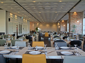 Golden Tulip Ever Yongin Hotel