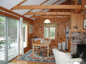Tyler Point Cottage - Three Bedroom Home