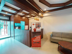 RedDoorz @ Traveler's Inn Bajada Davao