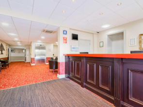 Ramada by Wyndham Cheltenham
