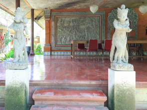 Mertha Jati Hotel & Bungalow