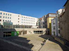 Cardosas Story Apart byPortoCityHosts