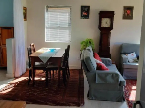 Gogo's garden apartment