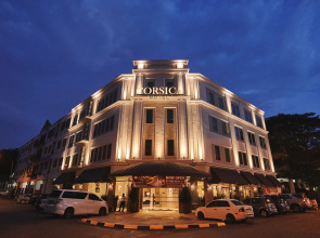 Corsica Hotel