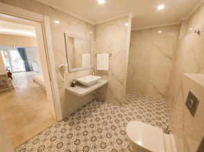 Ceylan Boutique House