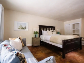 Estrella Secluded 7 Acre Vineyard Estate W Pool Hot Tub