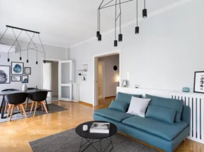 Acropolis Core Bright & Modern Apartment by UPSTREET