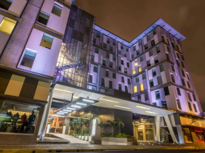 Urban Green Hotel & Suites