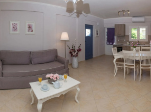 Elodia Apartments