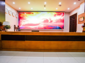 Hotel Edmundo by OYO Rooms