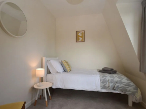 Maytham Cottage