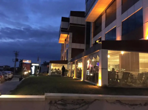 Kadhirga Hotel