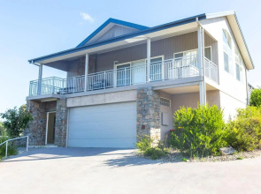 Alpine Retreat 107A Gippsland Street