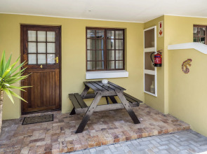 Algoa Guesthouse (Summerstrand)