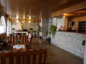 Hotel Mani