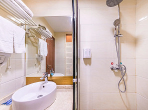 Kaiserdom Hotel Airport Branch