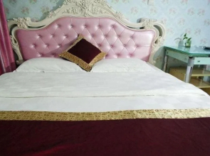 Wanda Gold Dragon Holiday Apartment