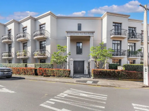 1BR Grey Lynn Haven+Parking, Balcony Zodiak Stays