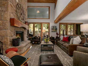 Sterling Lodge at Deer Valley Resort - Three Bedroom Condo with Hot Tub #111 3 Condo
