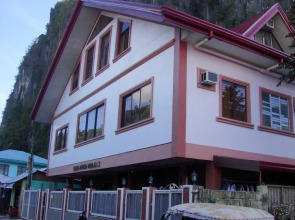 Lolo Oyong Pension House