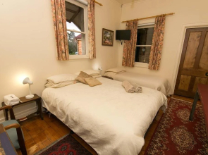 Pierrepoint Wines & Accommodation