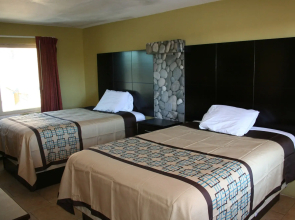 Driftwood Resort