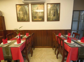 Reaksmey Chanreas Hotel