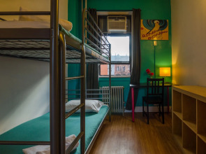 Jazz on the Park Hostel