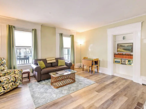 Kennebunk Apartment w/ Local Beach Access!
