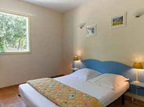 Maisonette in Gaujac Near Village Center