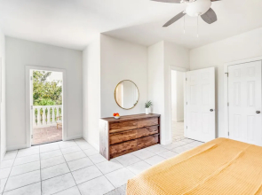 Miramar Manor by Avantstay Walk to the Beach!