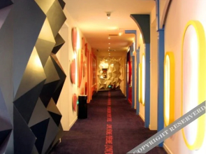 Yinchuan Love Space Theme Hotel
