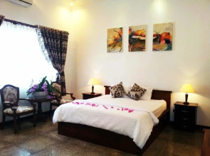 Núi Cấm Resort