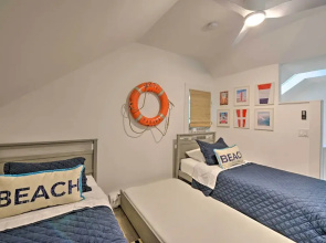 Ocean Grove Apt. w/ Balcony: 1 Block to the Beach!