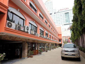 PJ Watergate Hotel