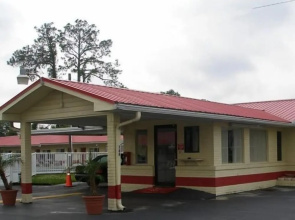 Red Carpet Inn