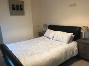 2 Bedroom Apartment Close to Canal Dock Dublin